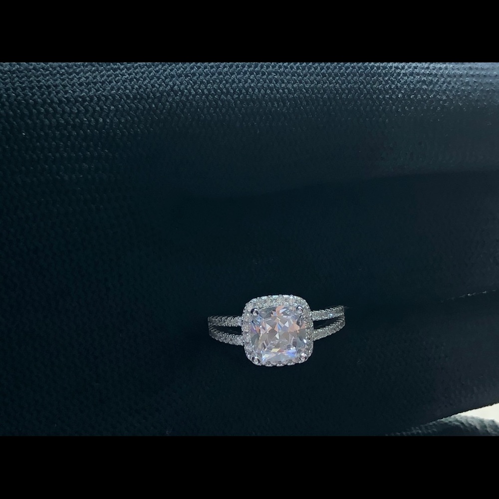 NEW!! 925 Sterling Silver Ring